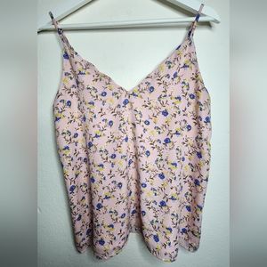 Socialite camisole Scalloped v-neckline pink floral print